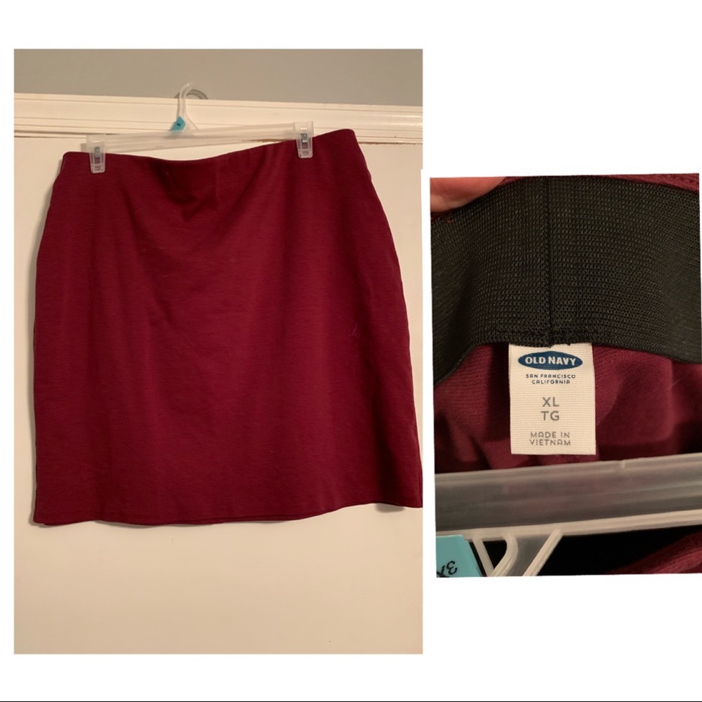 Like New Old Navy Maroon Skirt